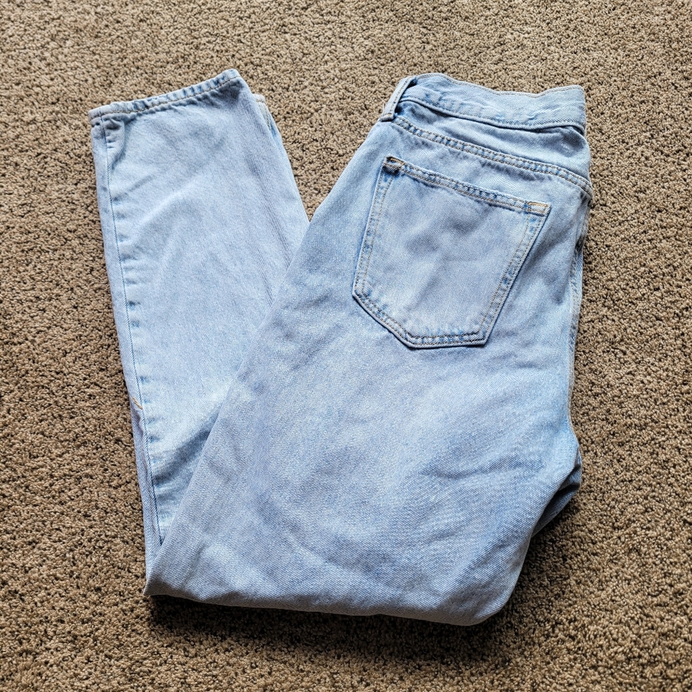 Old Navy Mens Jeans 34x30 Light Wash Original Taper Built In Tough Straight Leg